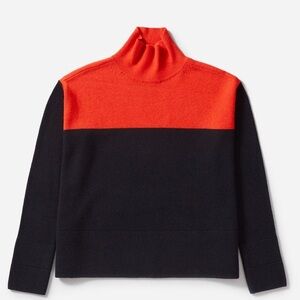 Everlane The Cashmere Square Turtleneck Sweater in Orange/Red and Navy